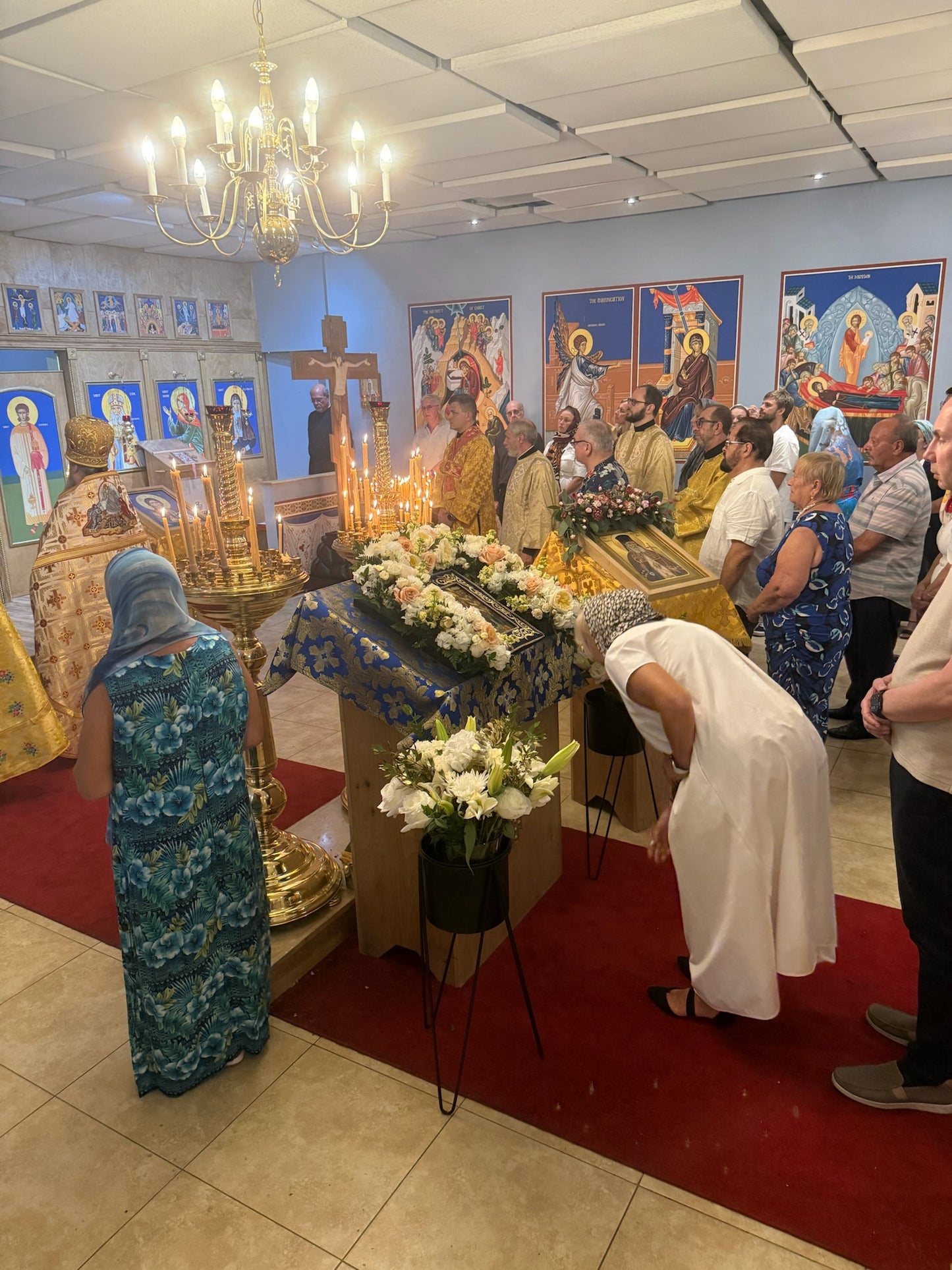 Central Church Candle Stand