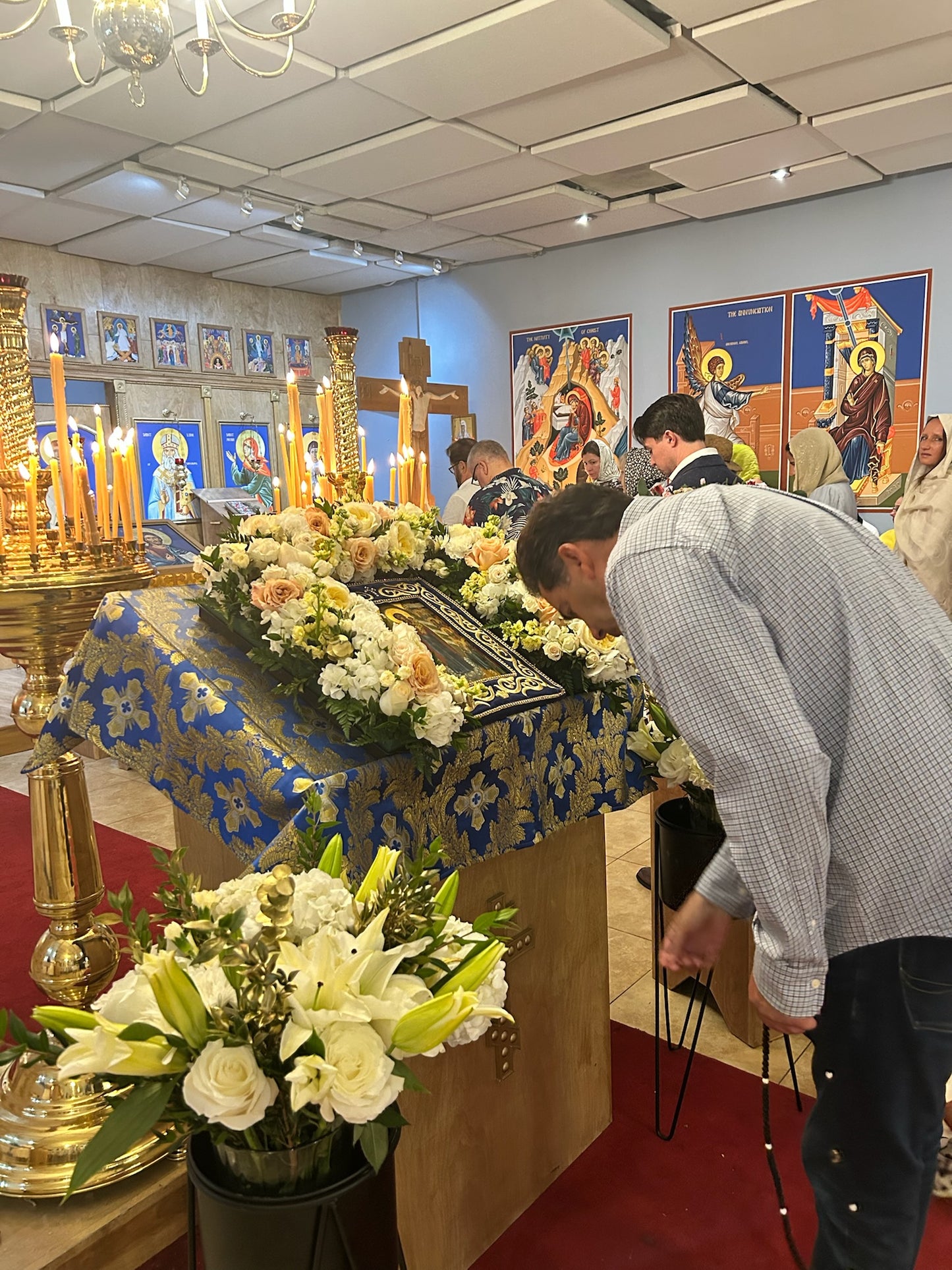 Central Church Candle Stand